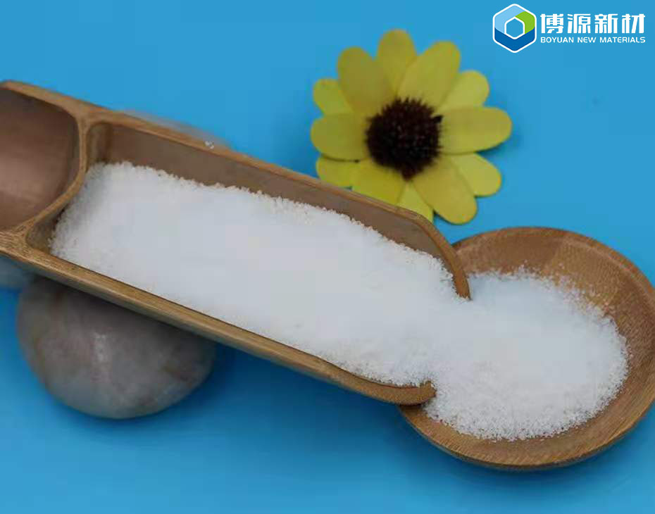 添加尿素或工业用盐对聚丙烯酰胺质量及粘稠度的影响